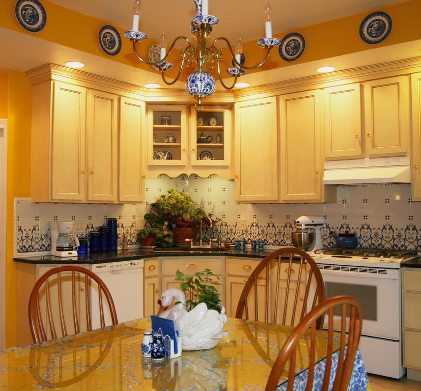 Covington Manor B&B Cambridge Экстерьер фото