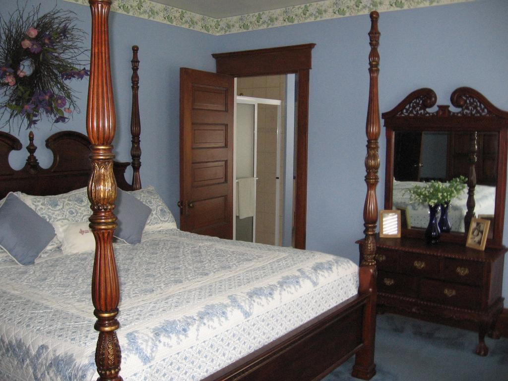 Covington Manor B&B Cambridge Экстерьер фото