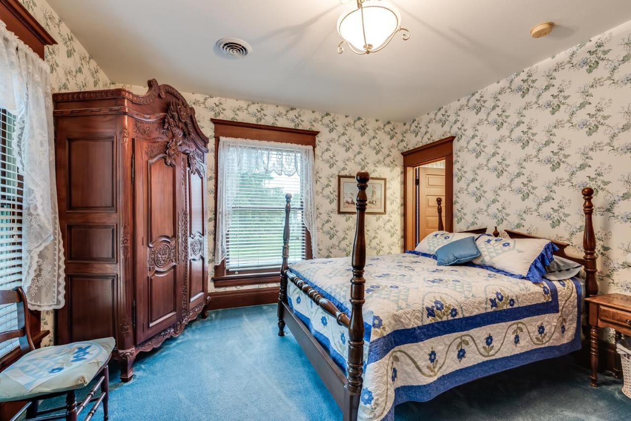 Covington Manor B&B Cambridge Экстерьер фото
